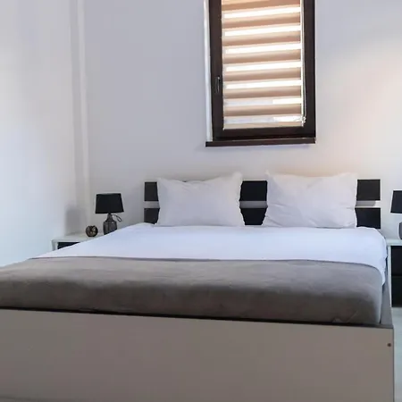 アパート Garden Vibes Apartament ナボダリ